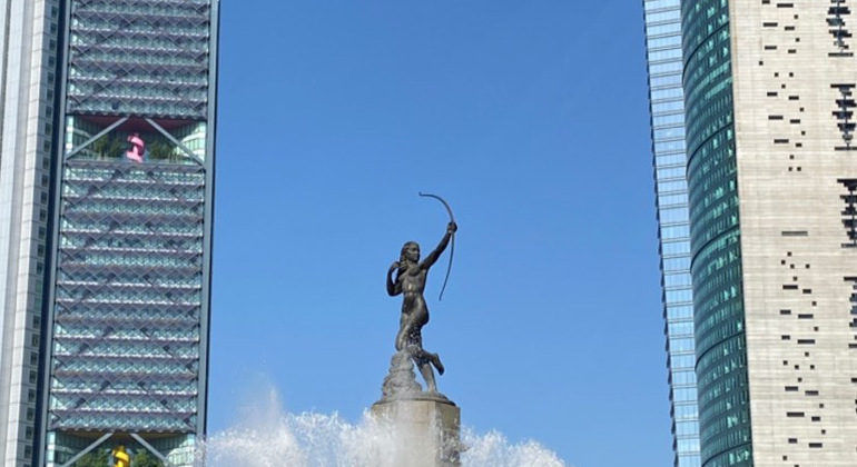 Caminata por Paseo de la Reforma Ciudad de México FREETOUR