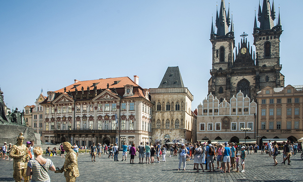 prague tours free