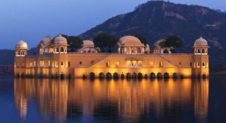 Full-Day Jaipur Tour: Amber Fort & City Palace - Jaipur | FREETOUR.com