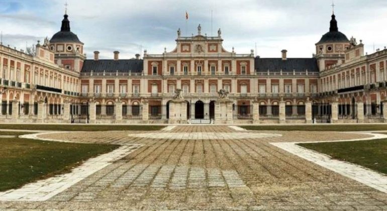 Aranjuez Walking Tour Experience, Spain