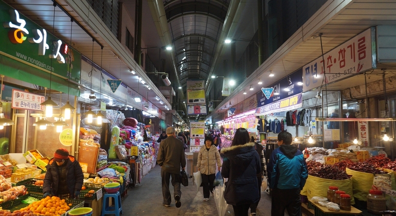 Seoul Walking Tour: Traditional Market and Night View, South Korea