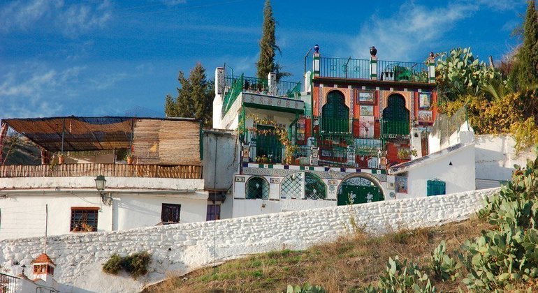 Dusk Walking Tour Albaicin And Sacromonte Granada - 