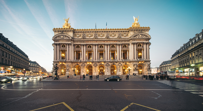 free tour paris in english